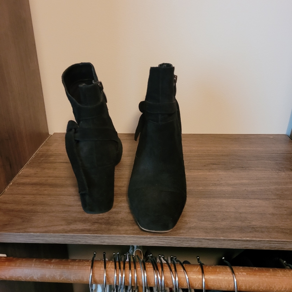 Boots - Picture 2 of 3